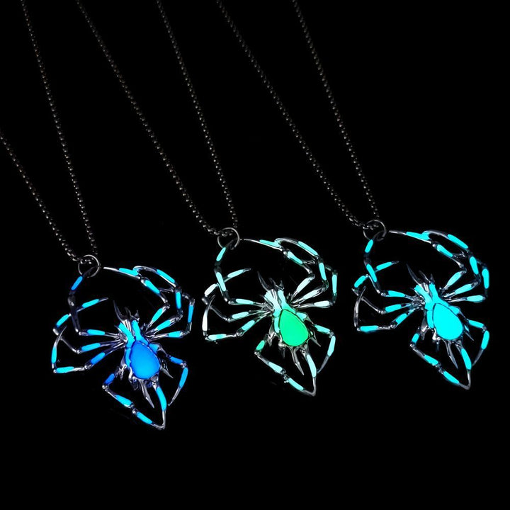 Halloween Creative Stereo Luminous Spider Necklace Jewerly Glowing Night Fluorescence Antique Vintage Glow In The Dark For Men Women Gift Party Halloween Day Club Gabby Whale